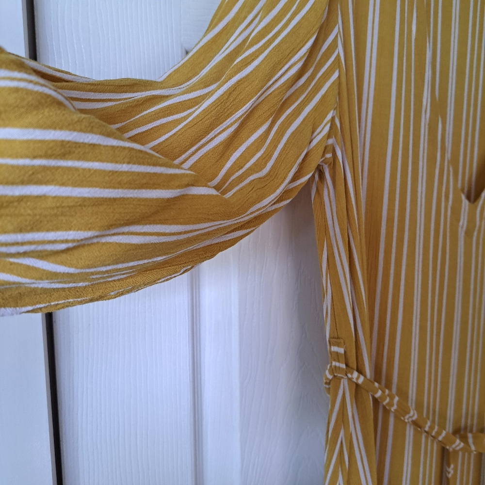 SOLD on another platform 💛 Matilda Peasant Dress - Picture 6 of 11